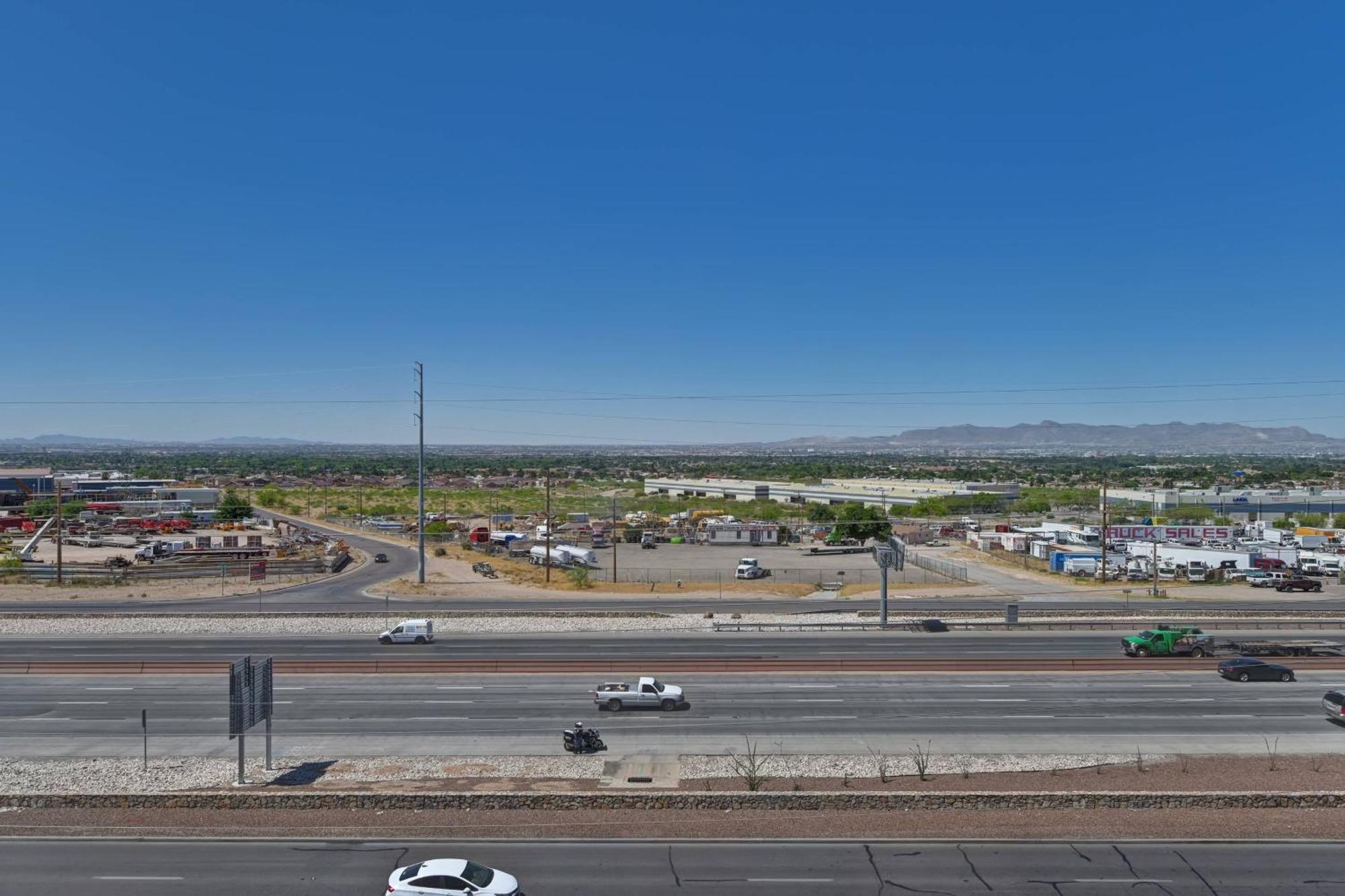 Towneplace Suites By Marriott El Paso East/I-10 Exterior photo